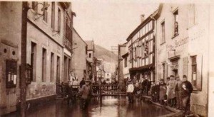 Hochwasser 1920 in der Hauptstraße