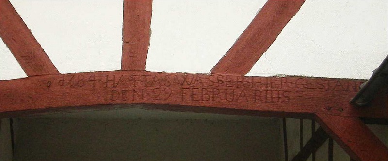1784 HAT DAS Inschrift am Wirtz’schen Haus: WASSER HIER GESTANDEN DEN 29. FEBRUARIUS